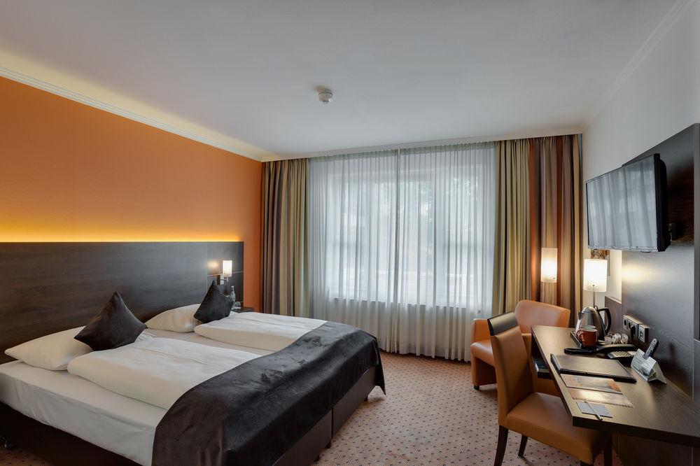 Awa Hotel Мюнхен Екстериор снимка
