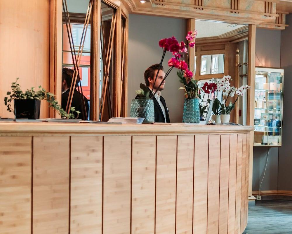 Awa Hotel Мюнхен Екстериор снимка